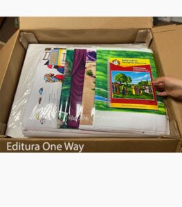 Set Flanelograf complet in cutie cu figurine si materiale